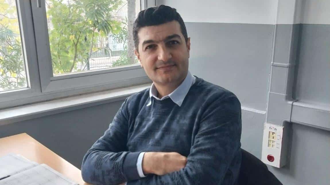 Mustafa Dursun YAZGAN - Biyoloji Öğretmeni